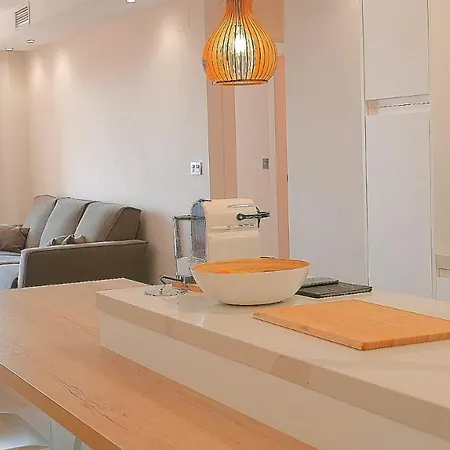 Apartment Beautiful Penthouse On Golden Mile, Near