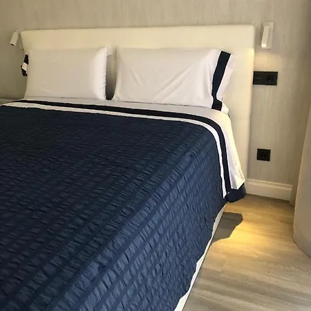 Beautiful Penthouse On Golden Mile, Near Marbella